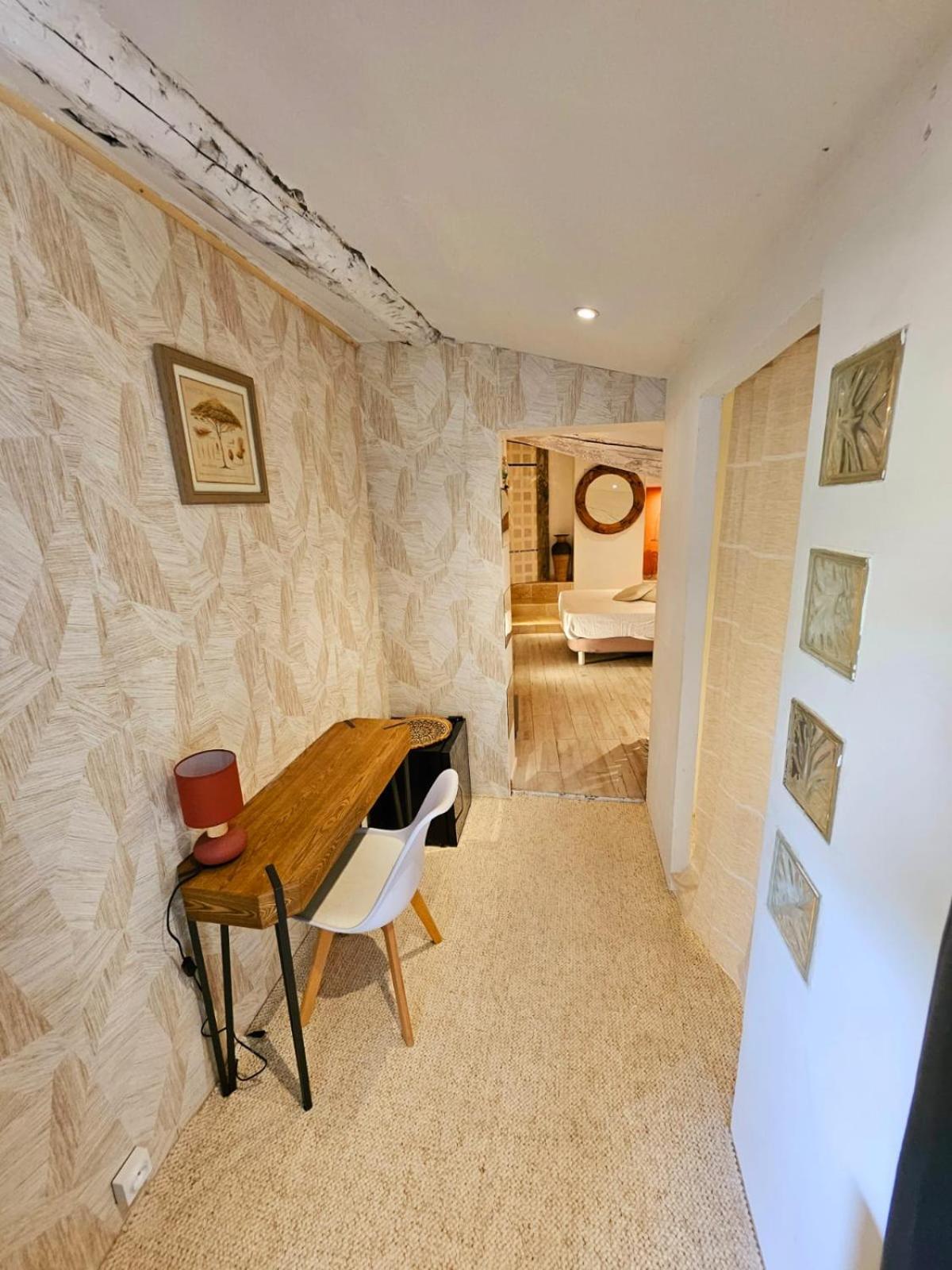 Suites Coupo Santo Et Lou Peiro Cotignac Extérieur photo